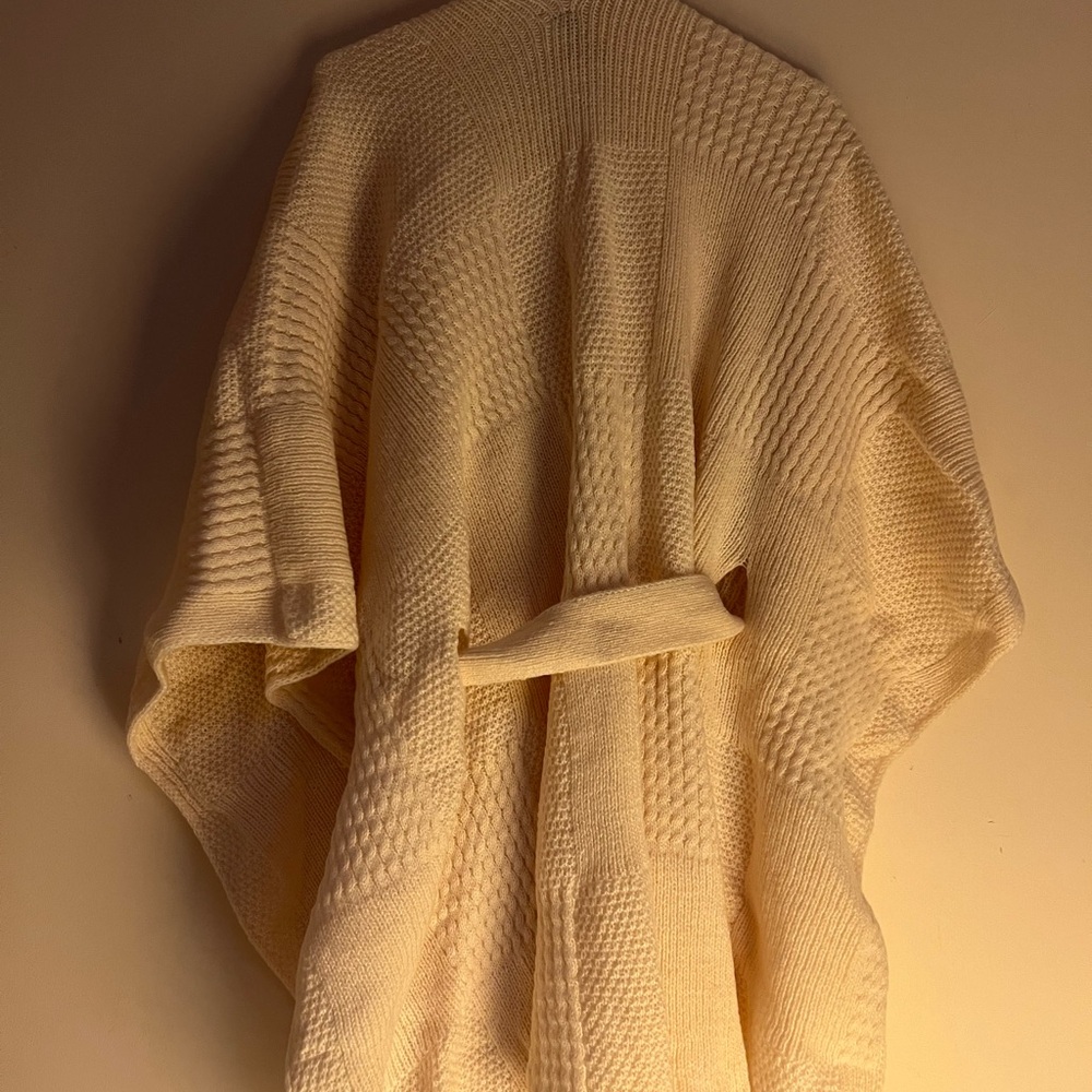 Torrid Cream Knit Ruana - Picture 3 of 3